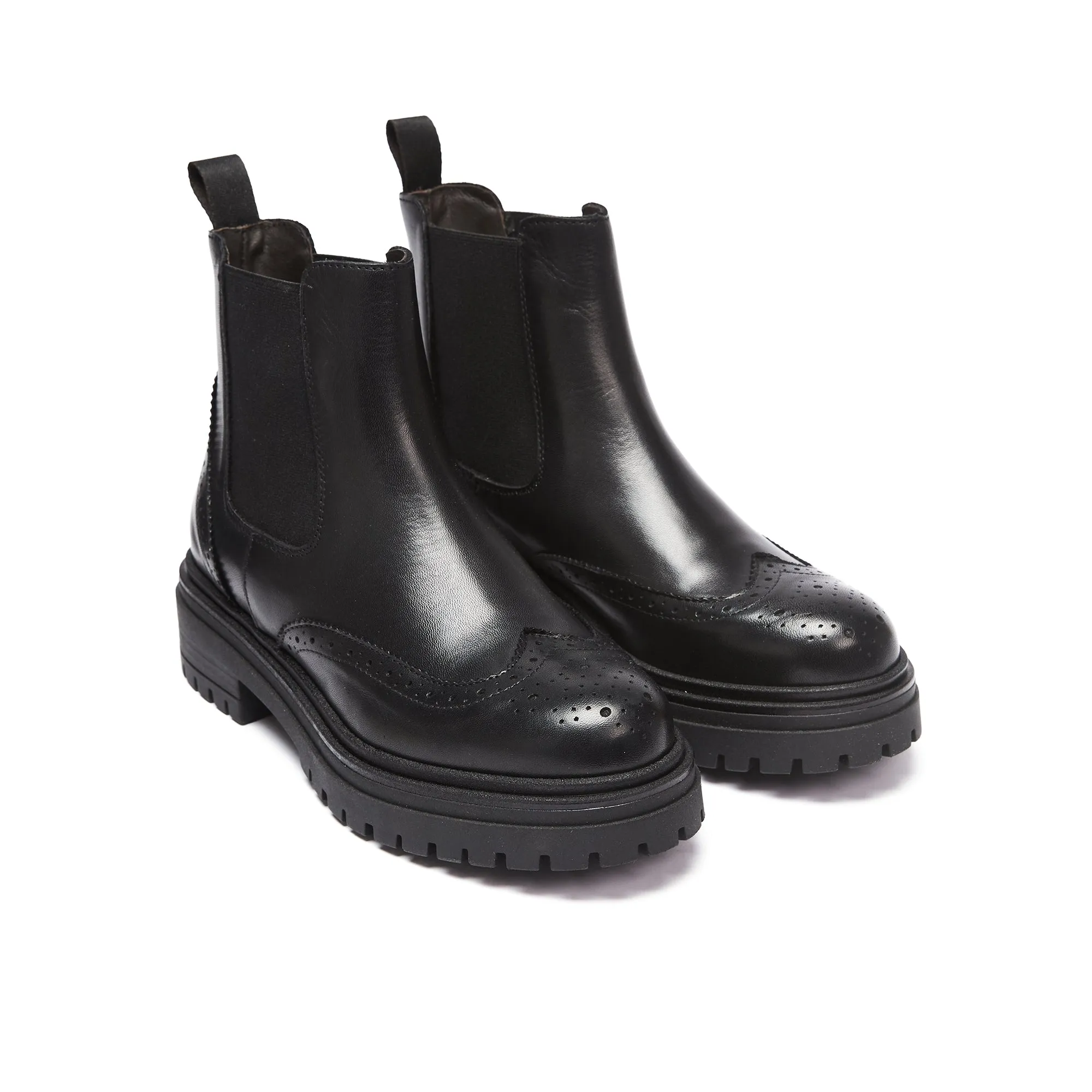 Wing cap chelsea boot black